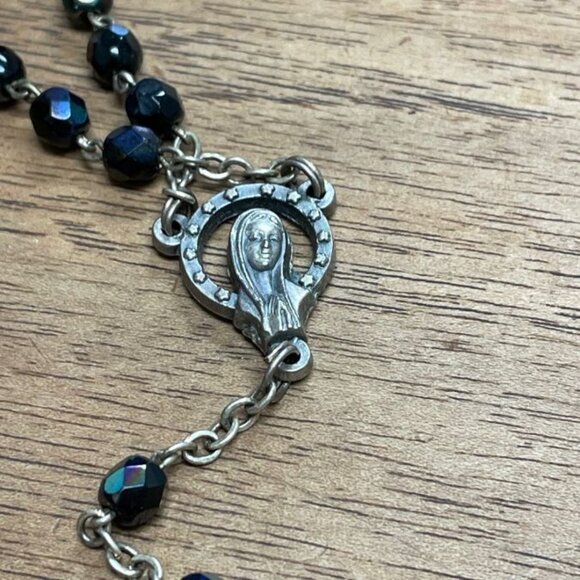 Vintage Italian Made Rosary Beads with Small Wood Treasure Box - The set is 16 i - Picture 4 of 7